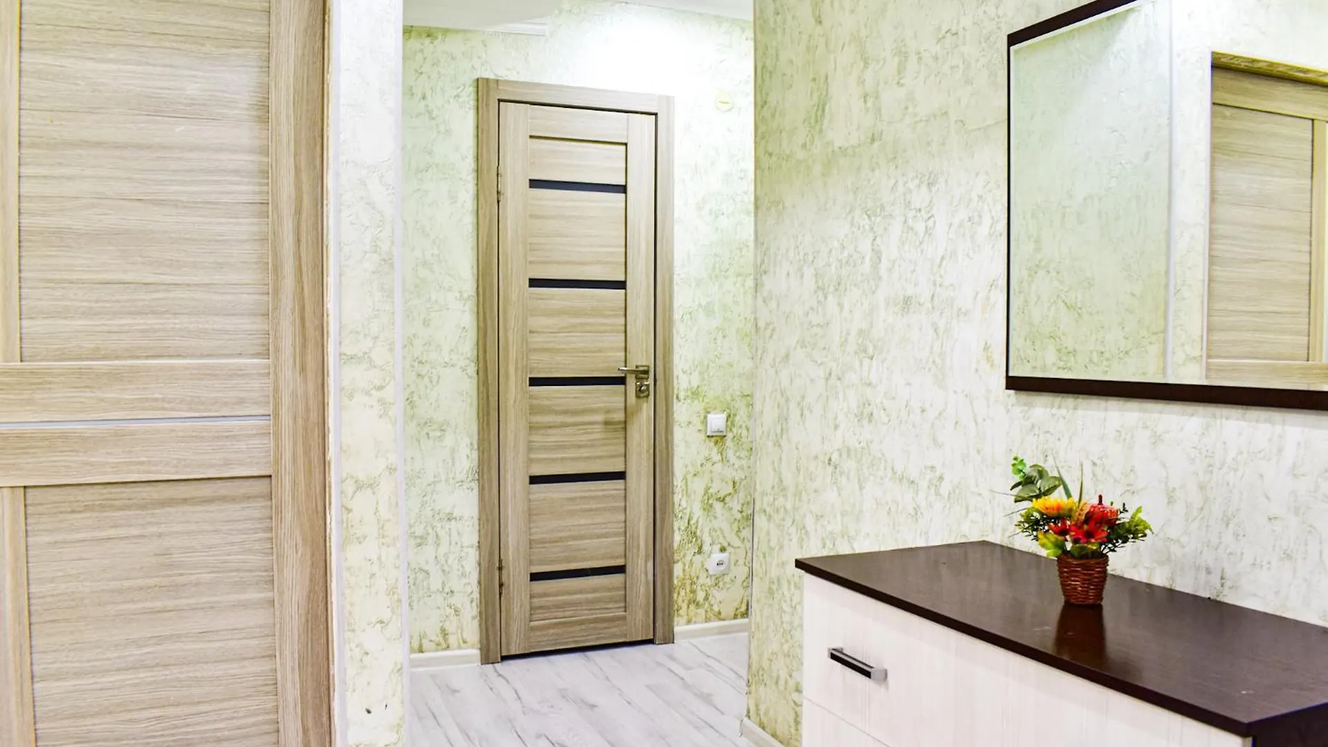 Apartment Отличная Квартира На Арбате Almaty