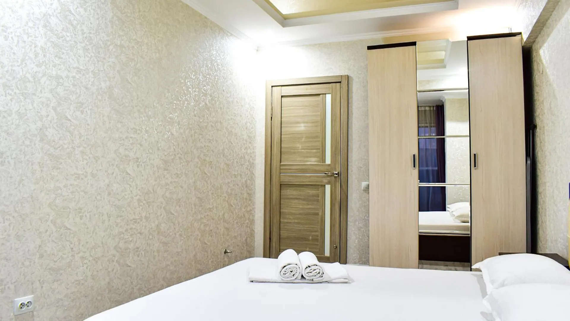 Apartment Отличная Квартира На Арбате Almaty